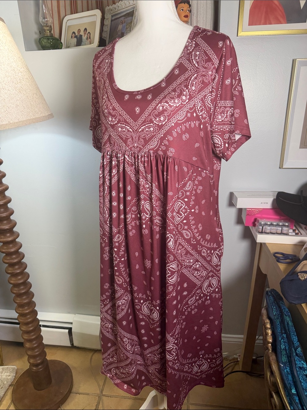 Paisley Scoop-Neck Women’s Dress in Dusty Rose